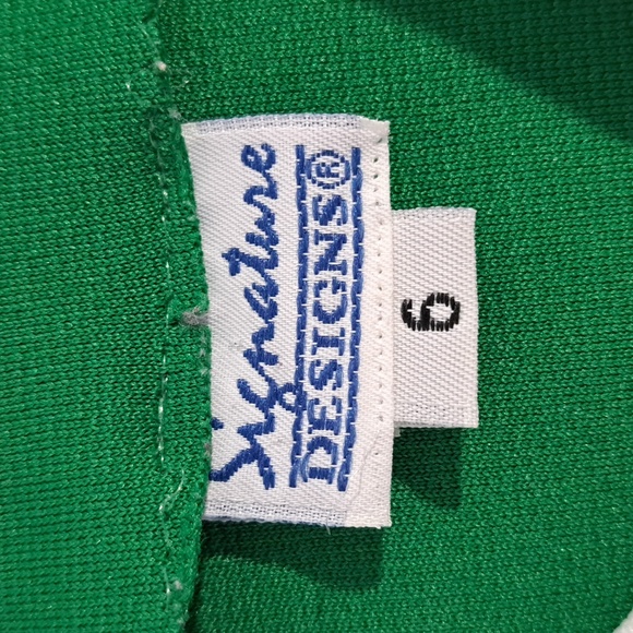 Cheerleader Outfit - Picture 3 of 3